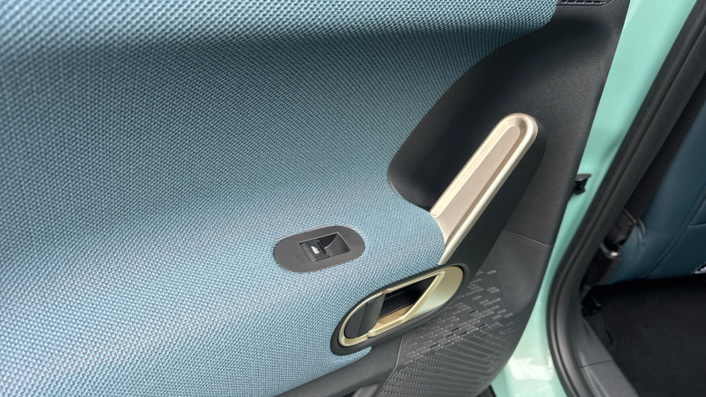 MINI Aceman 135kW E Classic 43kWh 5dr Auto Electric Hatchback